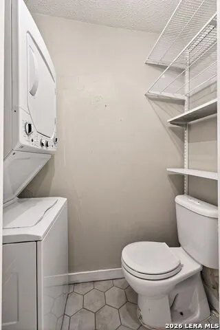 1045 Shook Avenue #145H Olmos Park, TX 78212